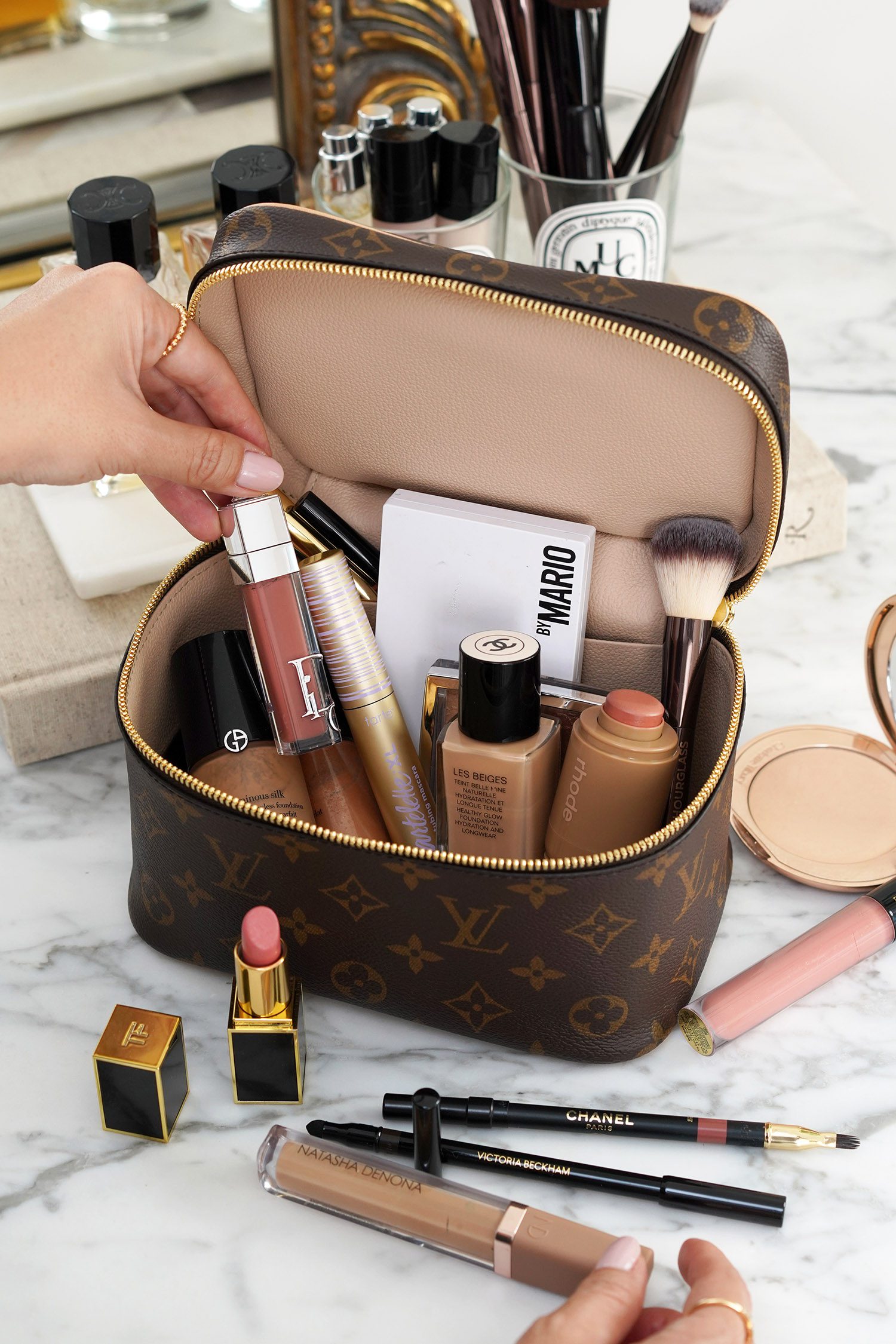 2025 Prime 25 Most-Liked – The Magnificence Look E book