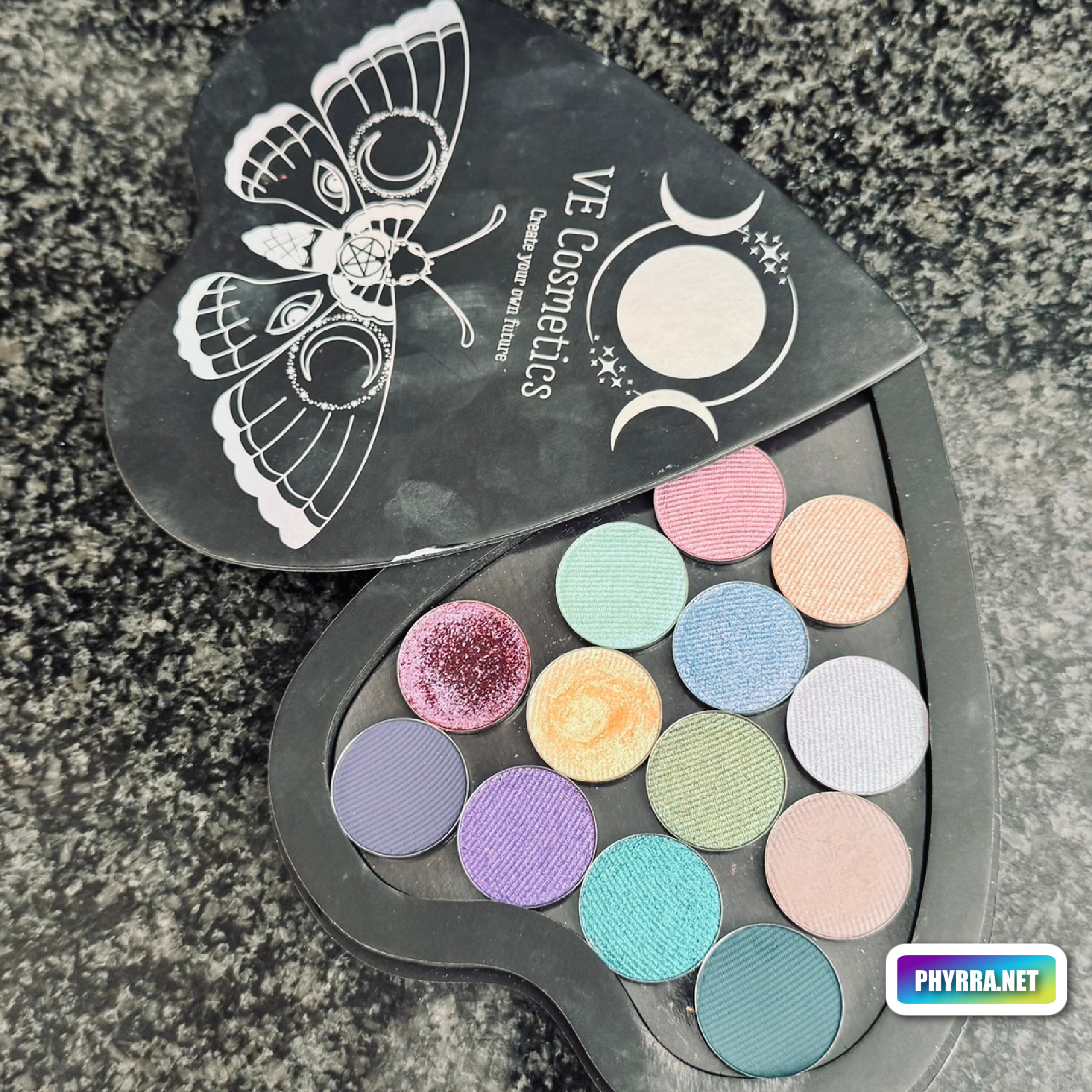 Why Purchase Single Eyeshadows? Your Full Information to Constructing a Customized Make-up Assortment